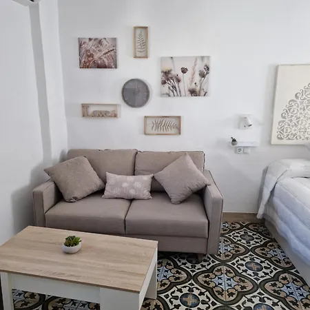 Apartamento Romero 6 Estudios Tourist Córdoba