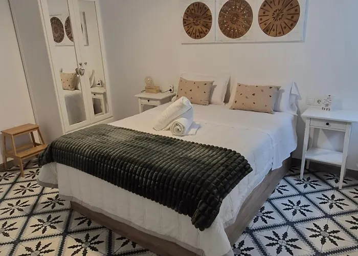 Romero 6 - Apartamento Con Encanto Junto A La Mezquita * コルドバ